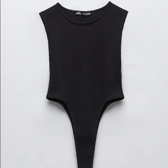 𝗦𝗢𝗟𝗗. - Picture 3 of 4